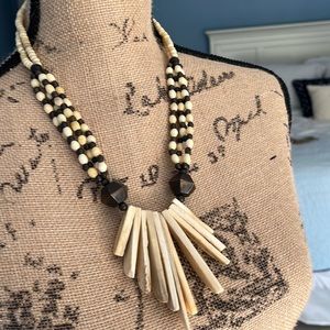 Vintage woman’s wood bead necklace 20”